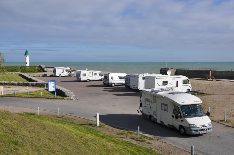 Renforcer l'accueil des camping-caristes en France avec la FFVE