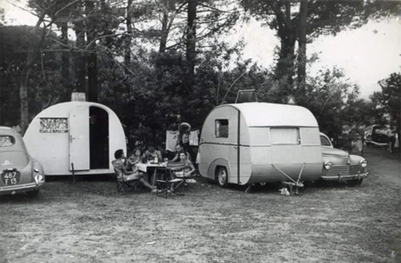 L'histoire du camping en 2 minutes