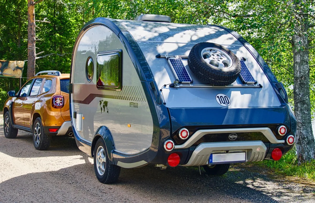 La roue de secours de la caravane : indispensable ?