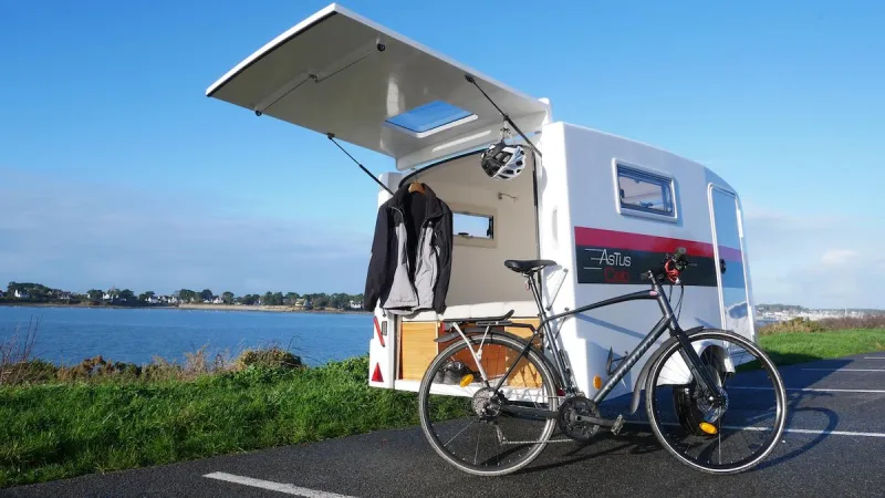 Remorque transformable en caravane : le modèle Astus Cab 3.2