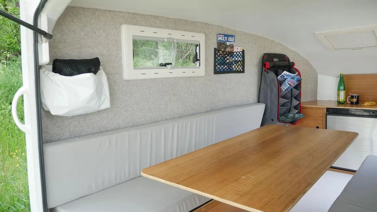 Remorque transformable en caravane : le modèle Astus Cab 3.2