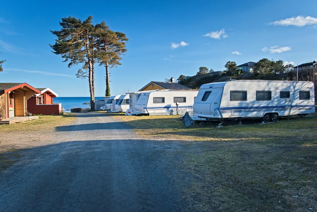 Doit-on assurer une remorque ou une caravane prêtée ?