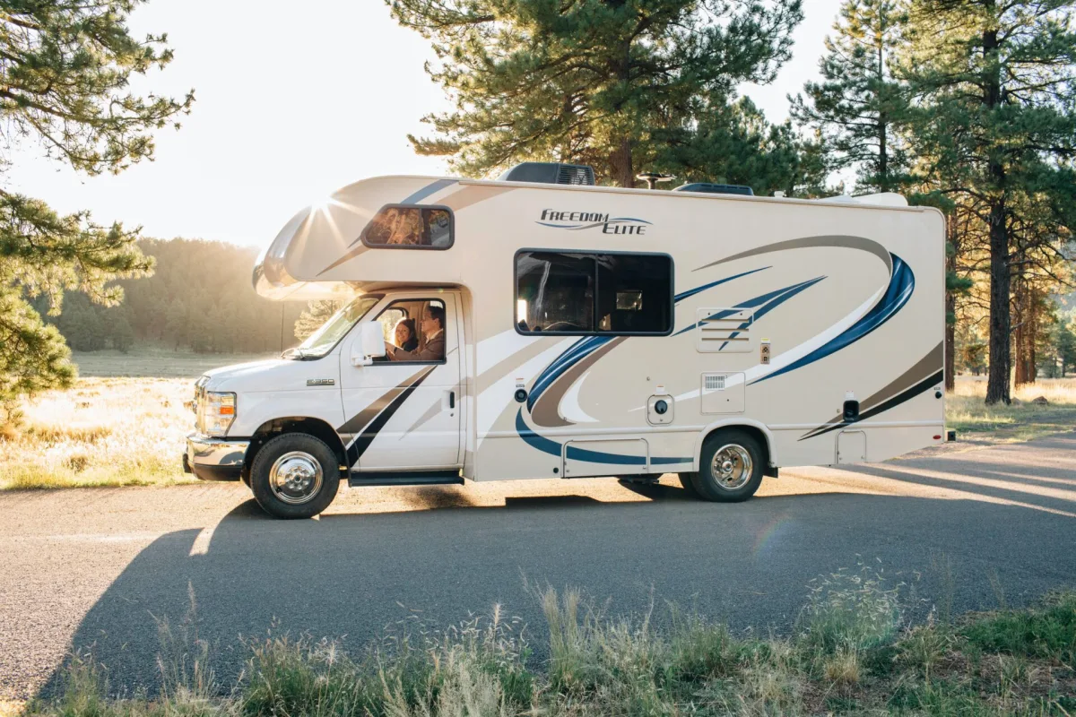 Comment refroidir un camping-car en cas de fortes chaleurs ?