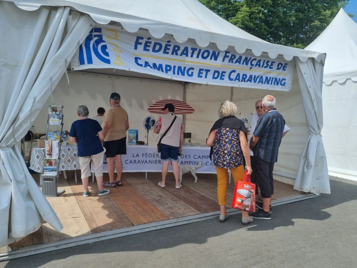 En direct de la 21e  Fête Européenne du camping-car à Niort