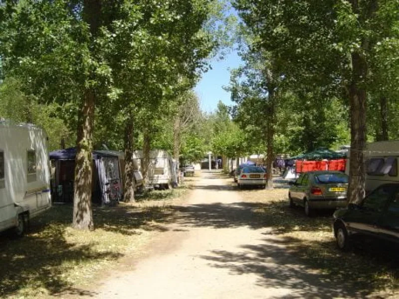 Découvrez les campings FFCC et réservez dès maintenant !