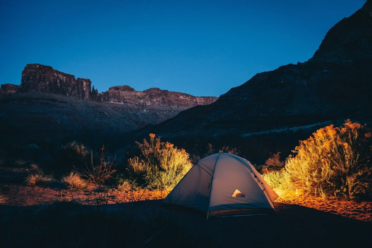 Camping sauvage en France : J'ai le droit ou pas ?