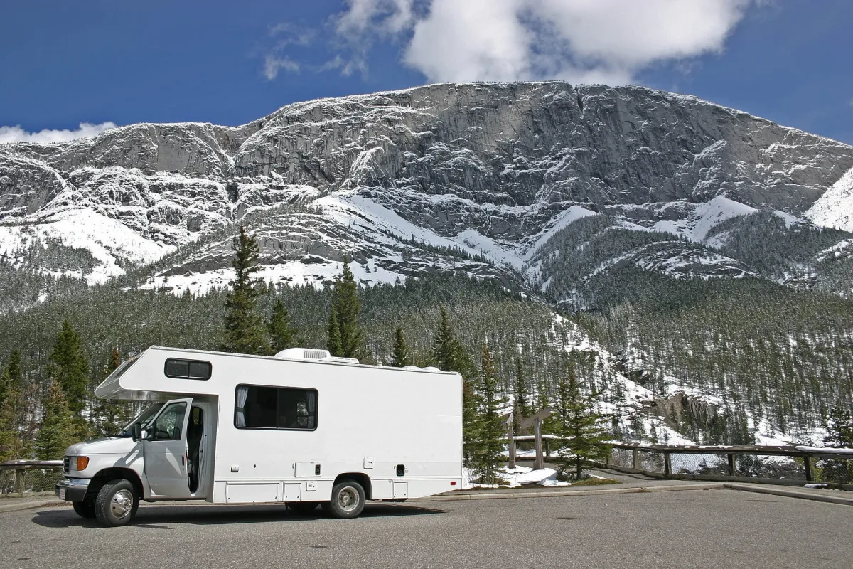 Vivre dans son camping-car l'hivers : 3 règles à respecter